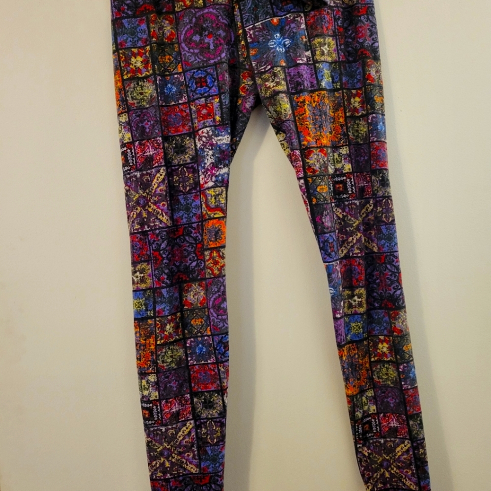 LuLaRoe Stain Glass Window Leggings One Size